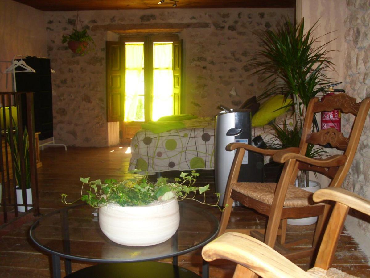 Cabanas de Polendos Casa Rural Con Jacuzzi Taberna Del Tio Pedro מראה חיצוני תמונה